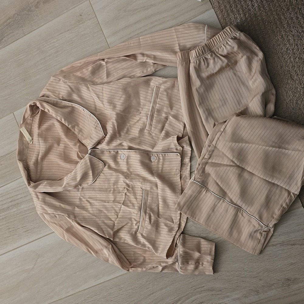 Naploungewear pajama set